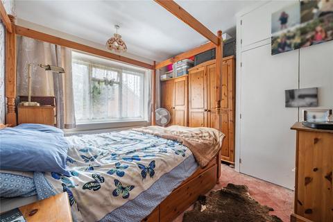 8 Meadowcroft Road, Reading, RG2 8RJ