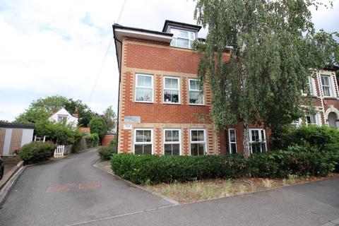 2 bedroom ground floor flat for sale, Longfellow Road, Worcester Park KT4