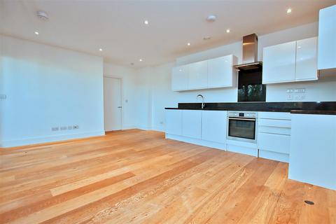 2 bedroom flat for sale, Elstree House,Elstree Way, Borehamwood