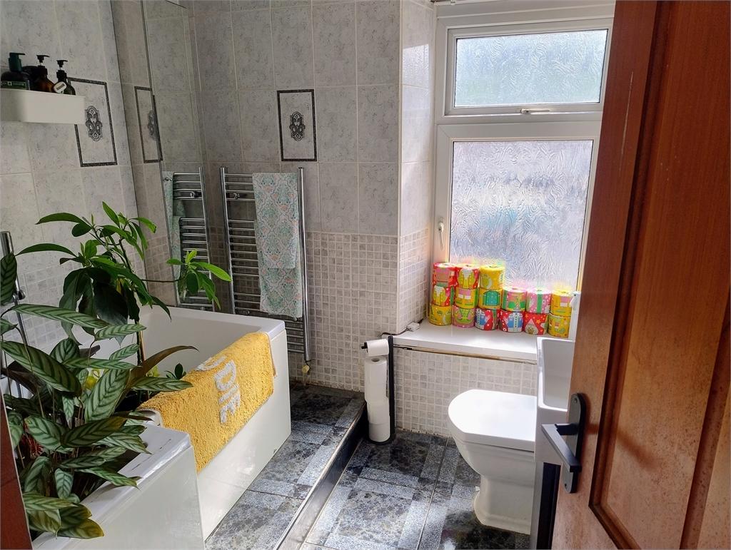Family bathroom