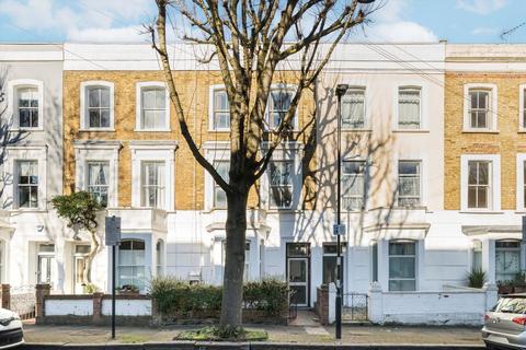 3 bedroom flat for sale, Lowman Road, London N7