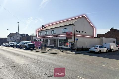 Retail property (high street) to rent, Derby DE3