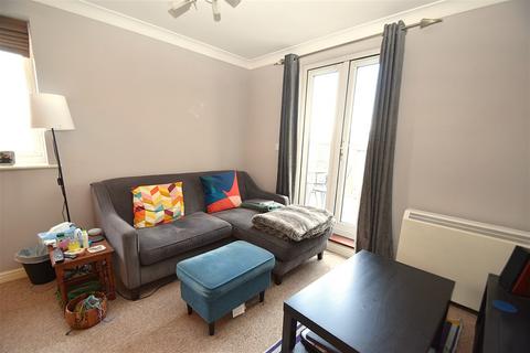 2 bedroom penthouse to rent, Southampton