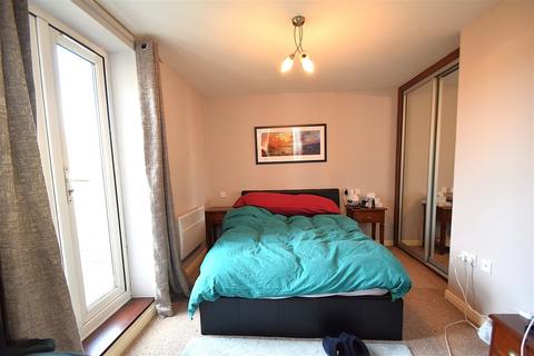 2 bedroom penthouse to rent, Southampton