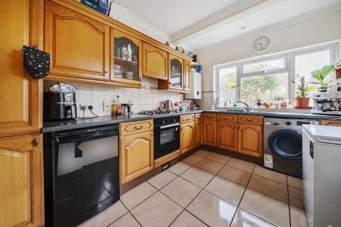 4 bedroom house for sale, Queens Road, Camberley GU15