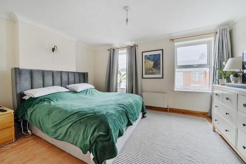 4 bedroom house for sale, Queens Road, Camberley GU15