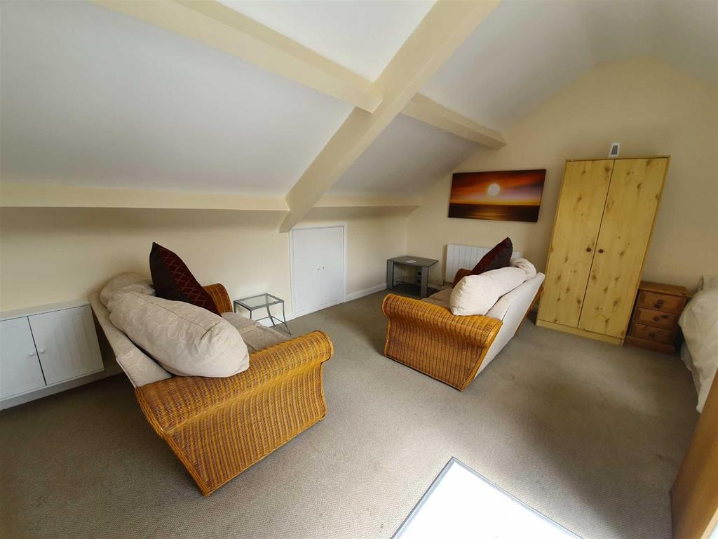 Open plan   lounge   bedroom   kitchen