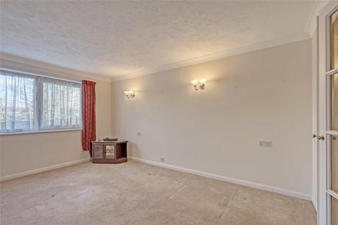 1 bedroom apartment for sale, Burges Court, Station Road, Thorpe Bay, Essex, SS1