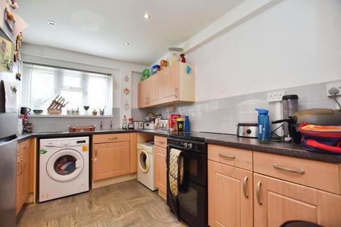 2 bedroom apartment for sale, Dangerfield Avenue, Bristol