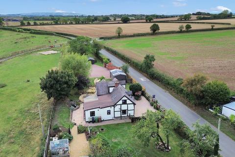 2 bedroom detached house for sale, Inkberrow, Worcester. Worcestershire WR7