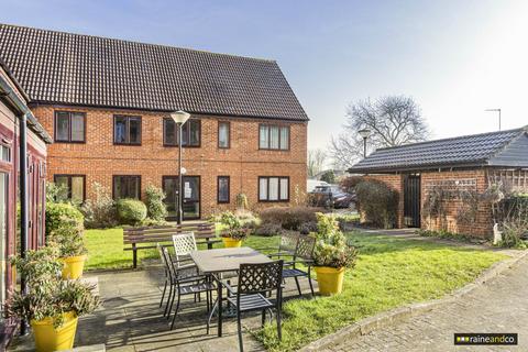 1 bedroom flat for sale, Ashley Court, Hatfield