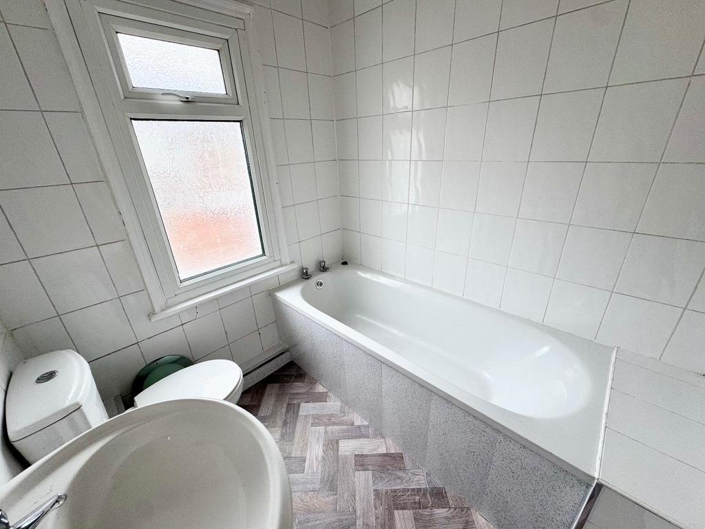 Upstairs Bathroom