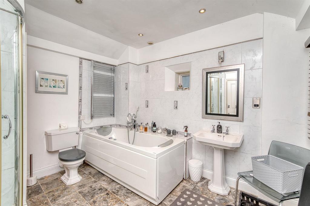 Annexe - Bathroom  .jpg