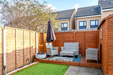27 Mildred Close, Dartford, DA1 1XP