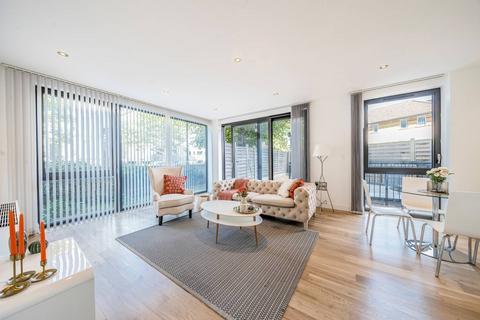 3 bedroom maisonette for sale, Elgin Avenue, Westbourne Park, London, W9