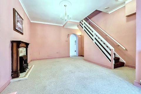 2 bedroom terraced house for sale, Queen Street, Morpeth, Northumberland, NE61 1TX