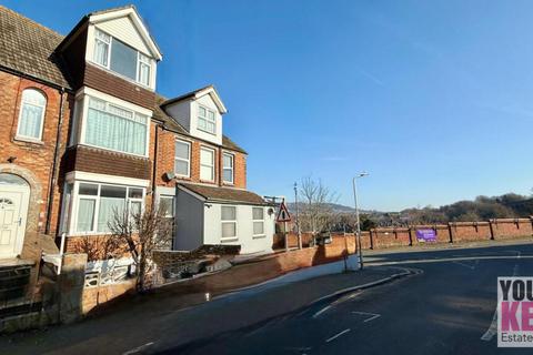 2 bedroom maisonette for sale, Broadmead Road, Folkestone, Kent CT19 5AN