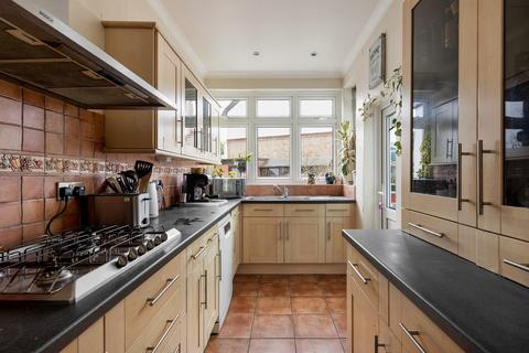 4 bedroom terraced house for sale, Norlington Road, London, E10