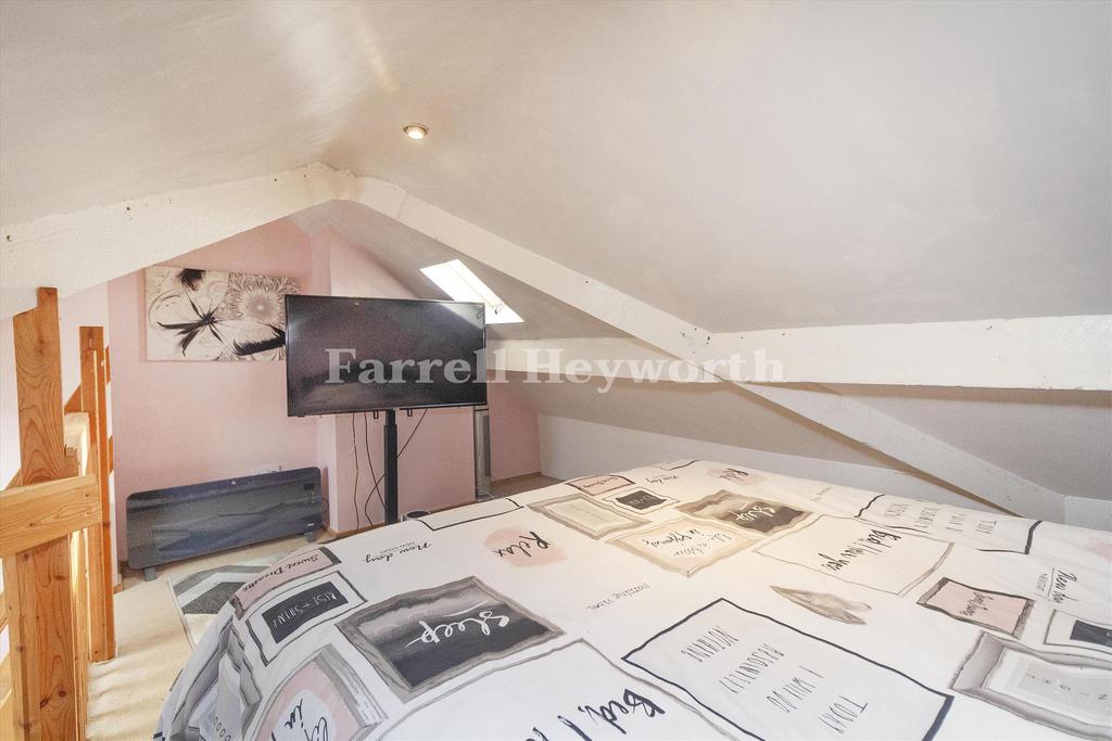 Loft room 3