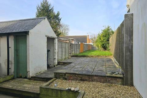 2 bedroom end of terrace house for sale, Guilsborough Road, West Haddon, Northampton, Northamptonshire, NN6