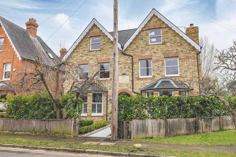 undefined, Montagu Road, Datchet SL3