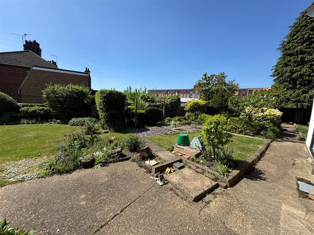 Garden Shot.jpg
