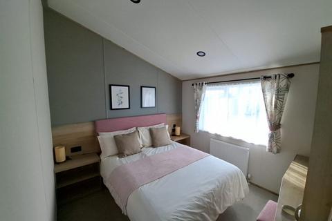 2 bedroom park home for sale, Penmarlam Lodge Retreat