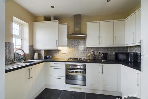 1 bedroom flat for sale, Clivedon Way, Aylesbury, Buckinghamshire