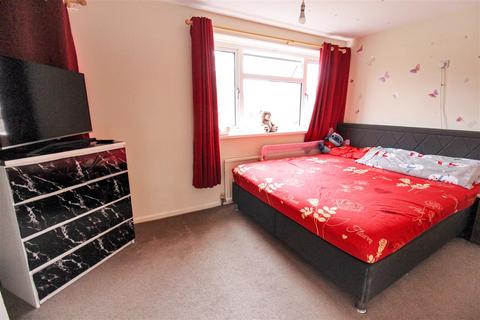 35 Kildare Close, Bordon, GU35 0HW