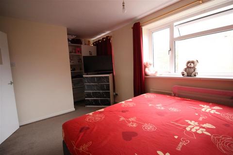 35 Kildare Close, Bordon, GU35 0HW
