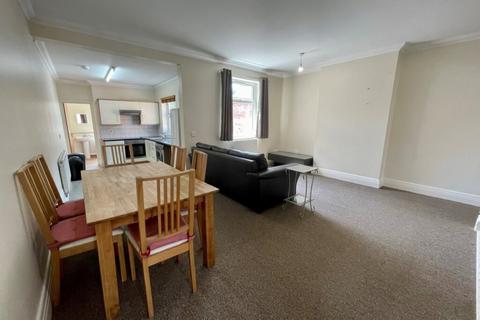 2 bedroom apartment to rent, Stretton Road, Leicester LE3