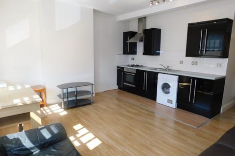 2 bedroom flat to rent, Stretton Road, Leicester LE3