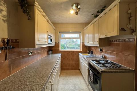 14 Crown Drive, Wyke, Bradford, BD12 8AT