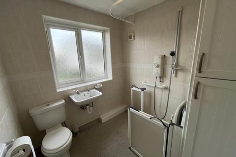 14 Crown Drive, Wyke, Bradford, BD12 8AT