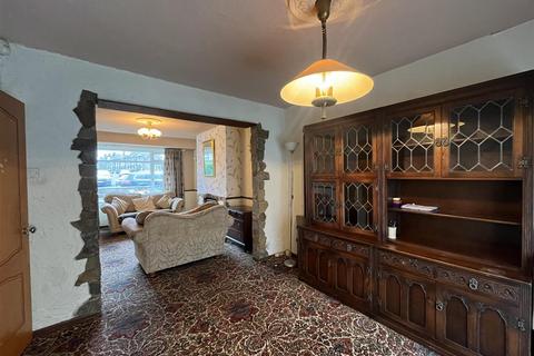14 Crown Drive, Wyke, Bradford, BD12 8AT