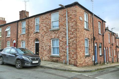 4 bedroom terraced house to rent, High Street, Macclesfield