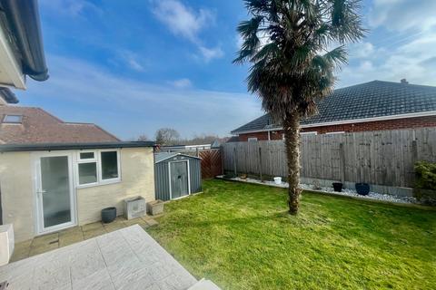 2 bedroom bungalow to rent, Pengelly Avenue, Bournemouth, BH10