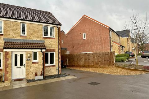 2 bedroom end of terrace house for sale, Neath Drive, Chippenham