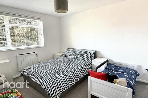 2 bedroom apartment for sale, Cobblers Close, Slough