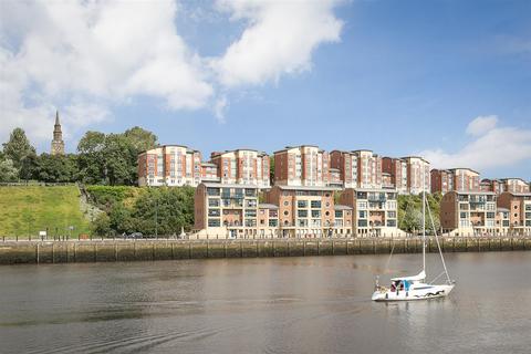 Mariners Wharf, Quayside, Newcastle upon Tyne