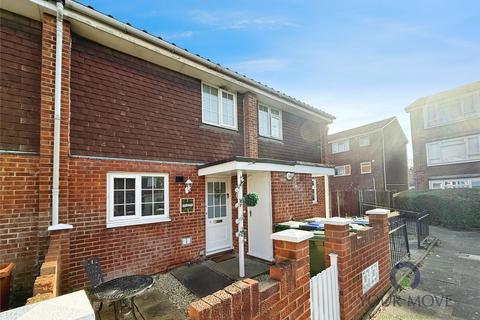 3 bedroom terraced house for sale, Bledlow Close, London SE28