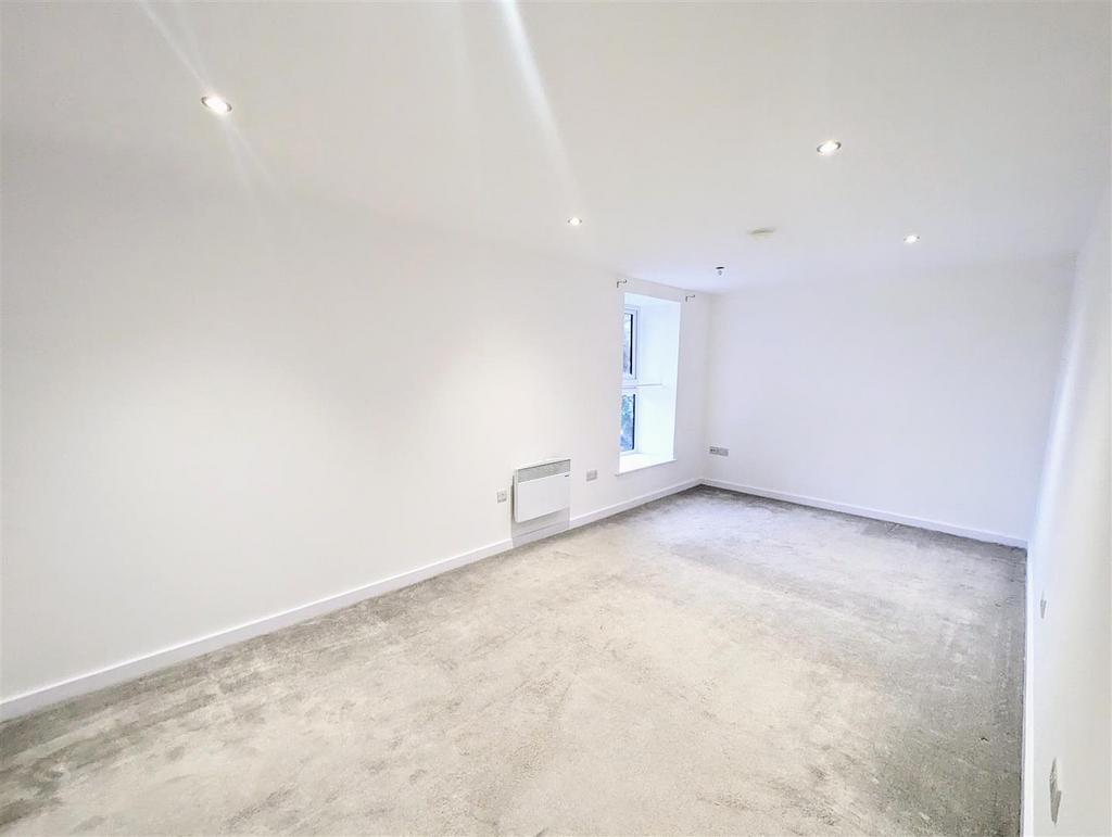Bedroom Flat 2