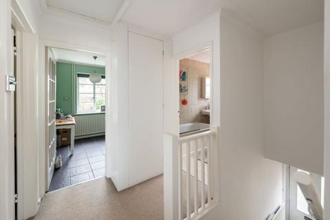 2 bedroom apartment for sale, Yorke Gardens, Reigate, RH2