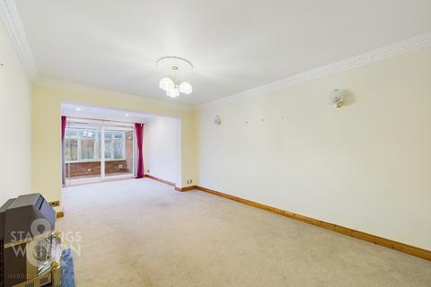 2 bedroom semi-detached bungalow for sale, Sadler Road, Hellesdon, Norwich