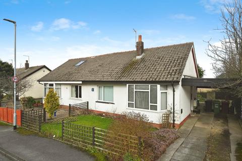 2 bedroom semi-detached bungalow for sale, Glenmere Mount, Yeadon, Leeds