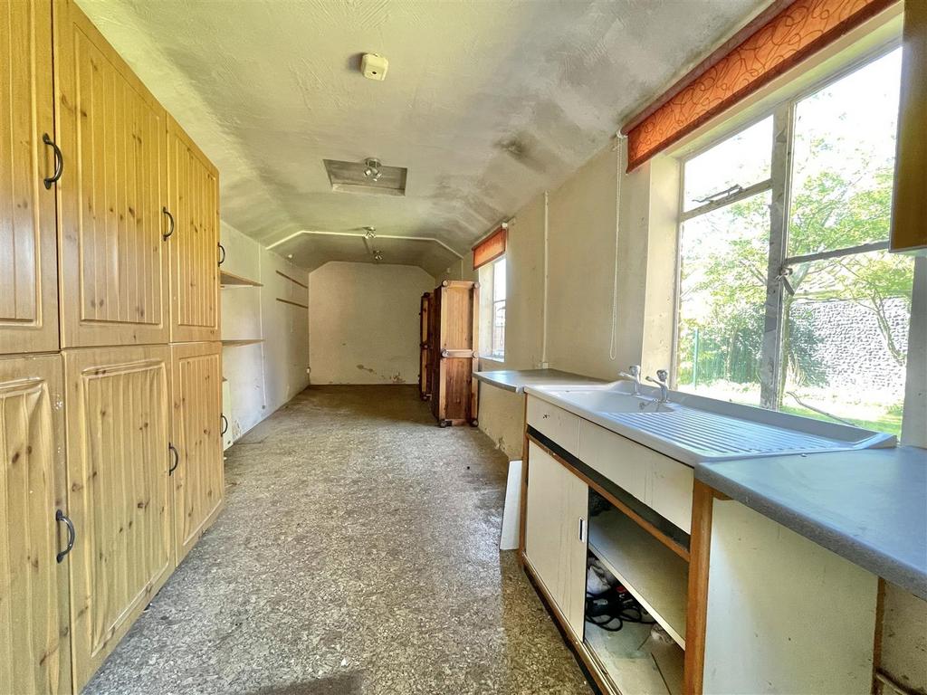 Outbuilding