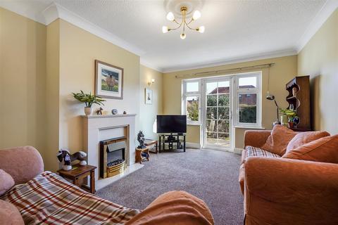 4 Elton Road, Darlington, DL3 8HS