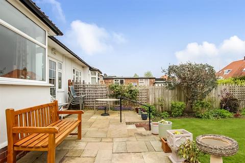 4 Elton Road, Darlington, DL3 8HS