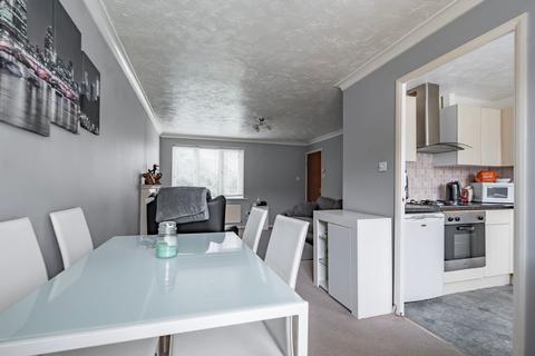 14 Birch Close, Scarning, Dereham, NR19 2UP