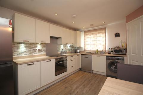 97 Manor Drive, Peterborough, PE4 7AR